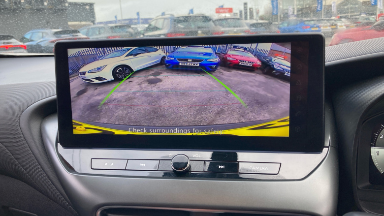 Nissan Juke 1.0 DiG-T N-Connecta 5dr Petrol Hatchback